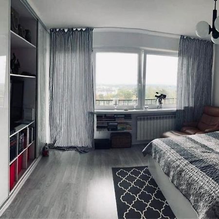 Mieszkanie W Centrum Miasta Ostrowiec Świętokrzyski Buitenkant foto
